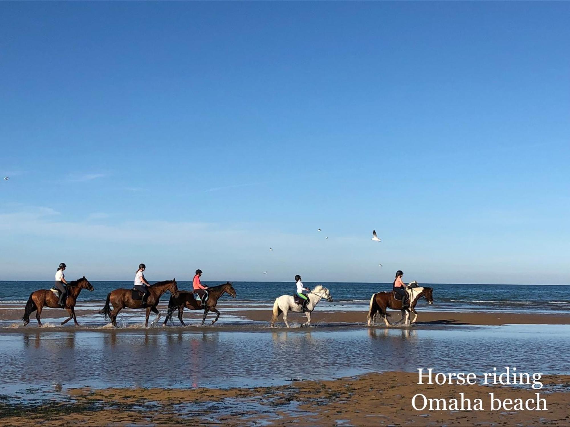 Double J - Omaha Beach Formigny Экстерьер фото